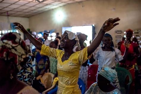 Liberia Conquers Ebola But Faces A Crisis Of Faith The New York Times