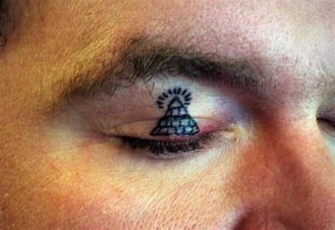 11 Photos Of Eyelid Tattoos That Can Never Be Unseen Popbuzz