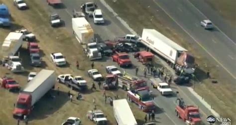 A semi driver lost control and nearly hit state troopers at the scene. Thanksgiving Day Pileup Crash 2 Dead Dozens Hurt in 100 Car Pileup in Texas - Videos - Metatube