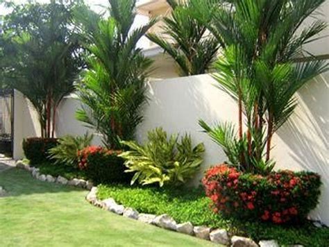 50 Florida Landscaping Ideas Front Yards Curb Appeal Palm Trees37