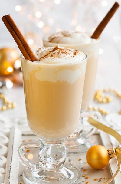 Discover our best christmas drink recipes, including martinis, hot toddies, spiked punches, and more! 26 Easy Christmas Drink Recipes | RecipeLion.com
