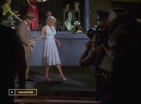Marilyn Monroe Skirt Blows Up UPSKIRT TV