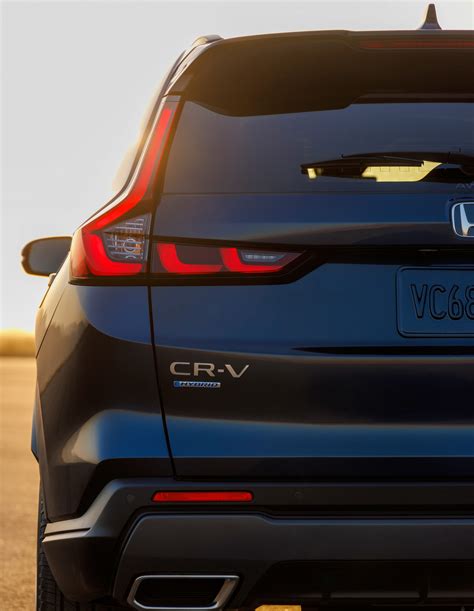 2023 Honda Cr V For North America Teased Ahead Of Summer Debut Carscoops