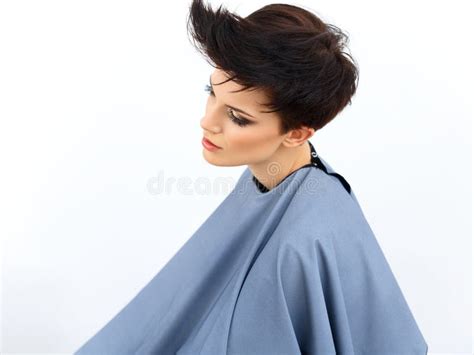 Beautiful Brunette With Short Hair In Hair Salon High Quality Image