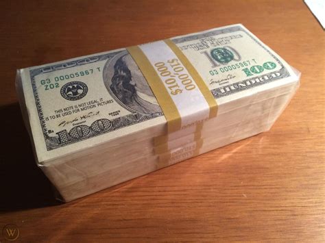 Big Bundle Of Money 100 Dollar Bundles In A 5000000 Pack Pop