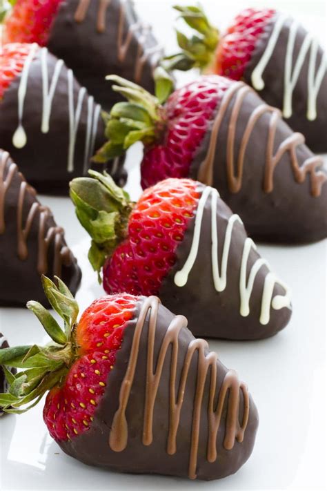 13 Chocolate Covered Fruit Recipes We Adore Insanely Good