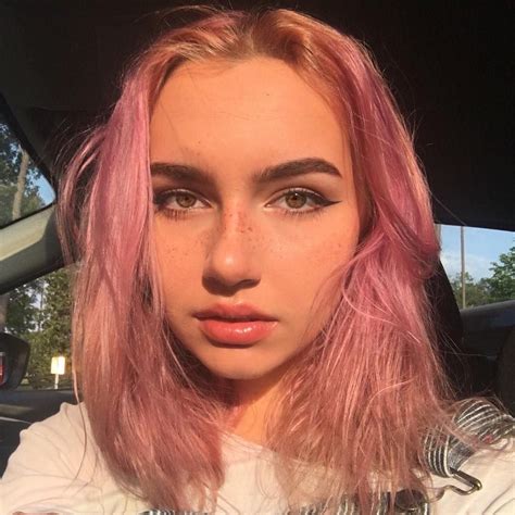 Violet Aesthetic Girl With Pink Hair Freckles Girl Freckle Face