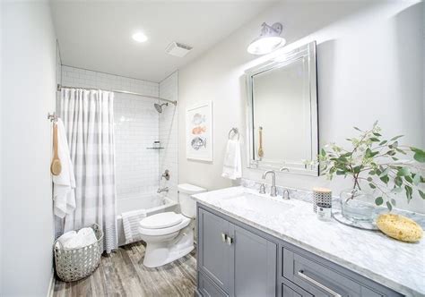 Benjamin moore color samples allow you to try on a color before you commit to the time and expense of painting an entire room. Transitional - Bathroom - Benjamin Moore Classic Gray
