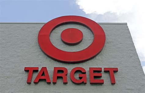 What Time Can You Shop Target Black Friday Online - What time does Target open on Thanksgiving 2019? Target Black Friday ad