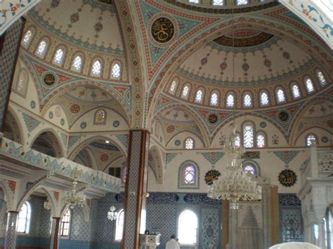 Liebe ist halal heißt die geniale kampagne der von ihr. Bild "Moschee von innen" zu Külliye Moschee in Manavgat