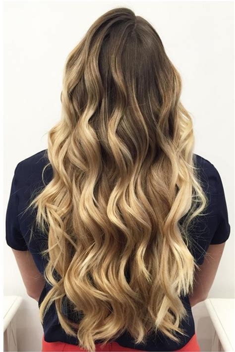 An ombre hairstyle can look natural (like the sun slowly lightened the ends of your hair) or bold (think bright colors or striking contrast). 20 Pretty Spring Ombré Hair Ideas 2020