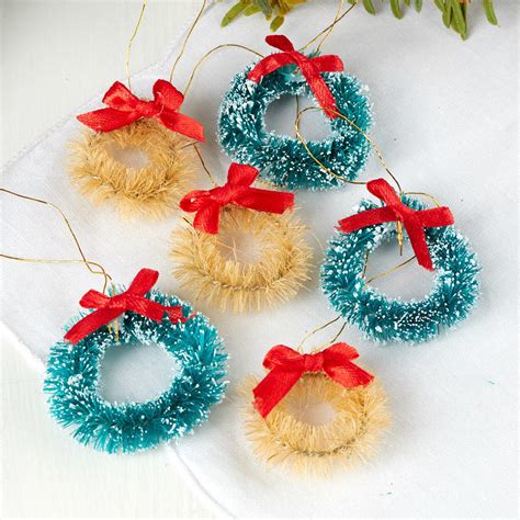 Miniature Frosted Ivory And Green Bottle Brush Wreaths Christmas