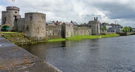 9 of Irelands Most Breath Taking Castle Tours