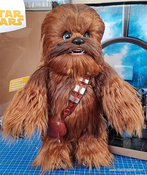 Ultimate Co Pilot Chewie Furreal Hasbro 100 Sounds New Star Wars
