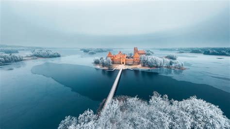Trakai Island Castle On Lake Galvė Wallpaper Backiee