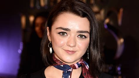 Game Of Thrones Star Maisie Williams Calls For An End To Dolphin