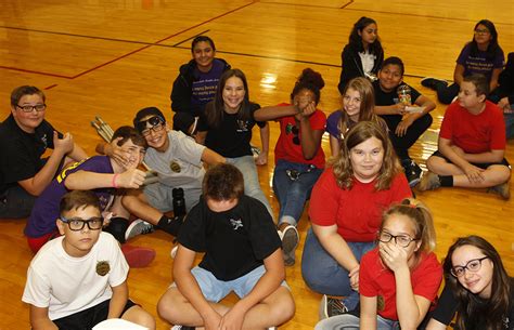 Riverscene Magazine Thunderbolt Middle School Hosts Career Day For