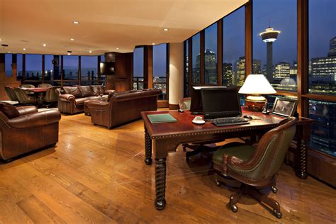 View Office Photos For The Keynote Penthouse In Calgary