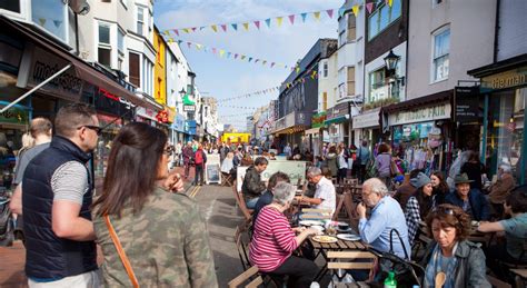 Black angus burgers, pub food, and drinks at the landing bar and grille (58% off). Brighton Top 10 Shops: Brighton Best Shopping