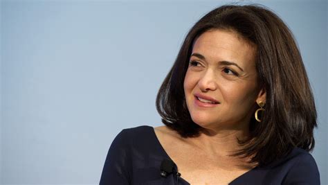 Facebook Exec Sheryl Sandberg 845 Million A Year