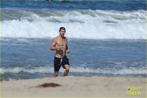 Shirtless Ryan Kwanten Shows Off His Killer Body For Malibu Beach Dip