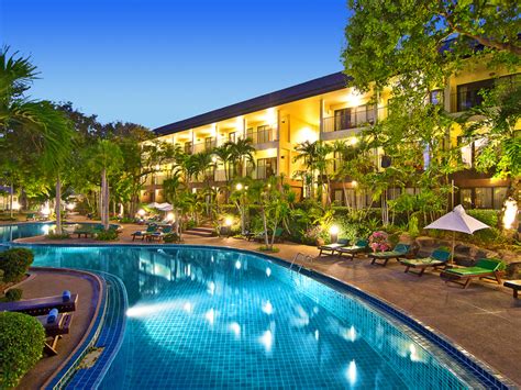 For travellers arriving by car, free parking is. Hotel The Green Park Resort in Pattaya bei alltours buchen