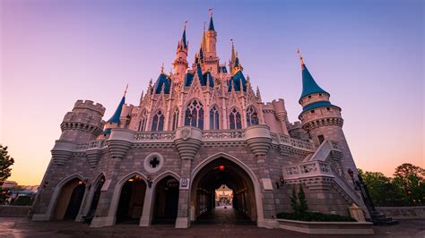 Experience The Excitement Of A Visit To Walt Disney World Resort With