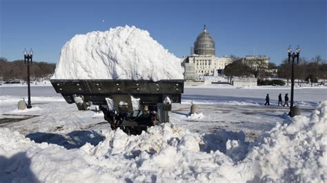 Us East Coast Digs Out From Record Breaking Blizzard