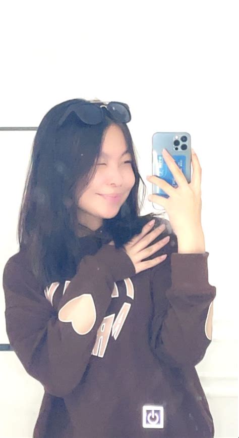 Im My Hands Sweater Weather Mirror Selfie Selfie
