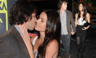 Ben Flajnik And Courtney Robertson Kiss And Canoodle In Public Making