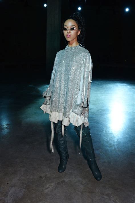 Fka Twigs Just Made Christopher Kanes Front Row Sparkle At London