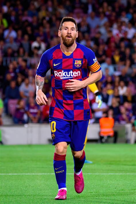 Lionel Messi Height How Tall Is The Greatest Barcelona Footballer