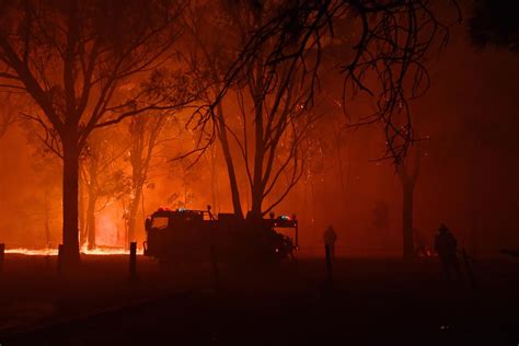 Nsw Bushfire Death Toll Rises After Police Confirm Death Of Yarrowitch