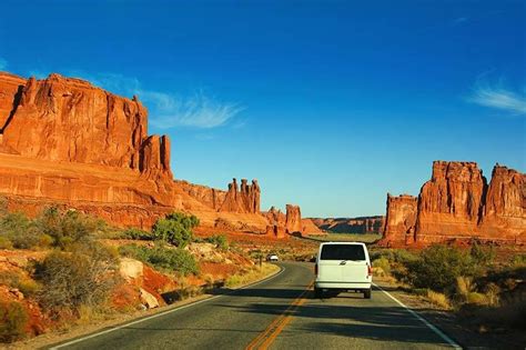 17 Incredibly Scenic Drives And Road Trips For Your Bucket