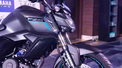 2019 Yamaha Fz S Fi Abs V30 Tank Iamabiker Everything Motorcycle