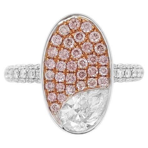 Star Shaped Diamond And Pink Diamond Combination Bridal Engagement Ring
