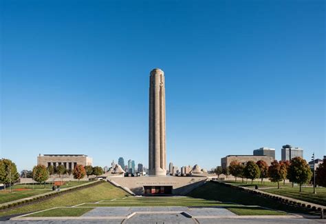 5 Best Museums In Kansas City To See Art History And More Kcmogo The