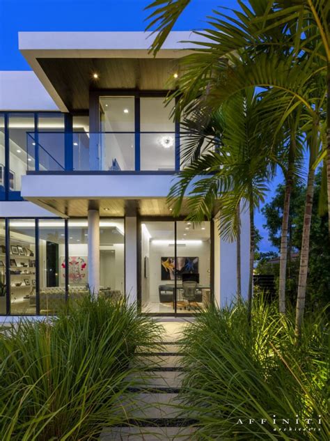 Isle Contemporary Home In Florida By Affiniti Architects
