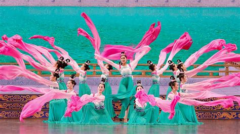 nourish your soul with shen yun performing arts