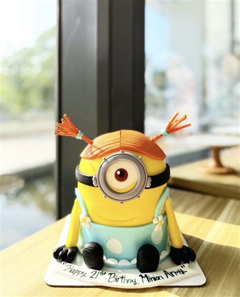 Minion Girl 3d Cake