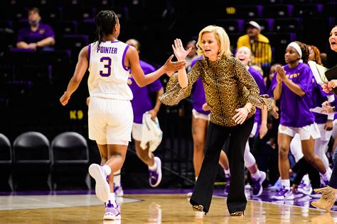 Lsu Fansand Opponentsare Going To Be Watching Coach Kim Mulkey For A Long Time To Come
