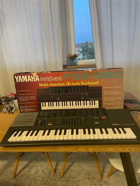 Klavijature Yamaha Pss 380 U Jako Dobrom Stanju