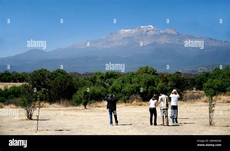 Iztaccihuatl Volcano Near Puebla Mexico Stock Photo Alamy
