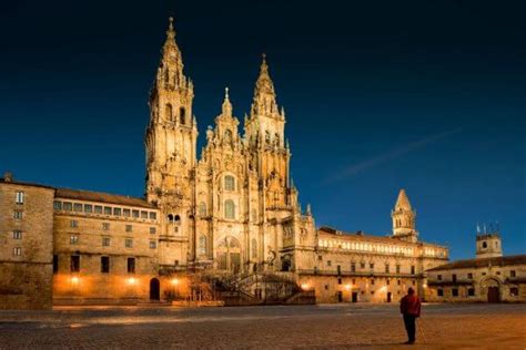 Origen De Santiago De Compostela Y Sus Monumentos