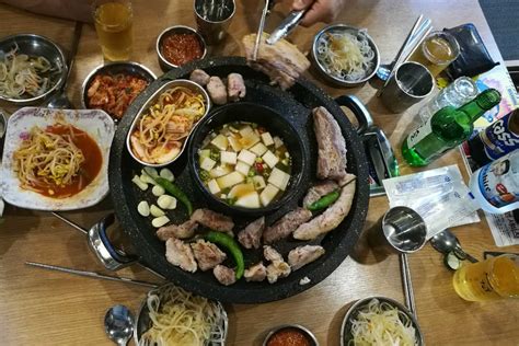 Welcome to sō korean bbq. How to eat a Korean BBQ (Like a Korean) • Torn Tackies ...