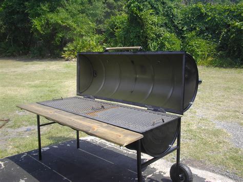 Authorized online dealer for bbq smokers! BBQ Grills & Smokers - Bear Welding & Fabrication LLC