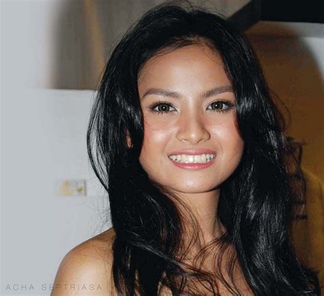 Hot Cute Indonesian Fashion Actress Asian Beauty Reckon Talk