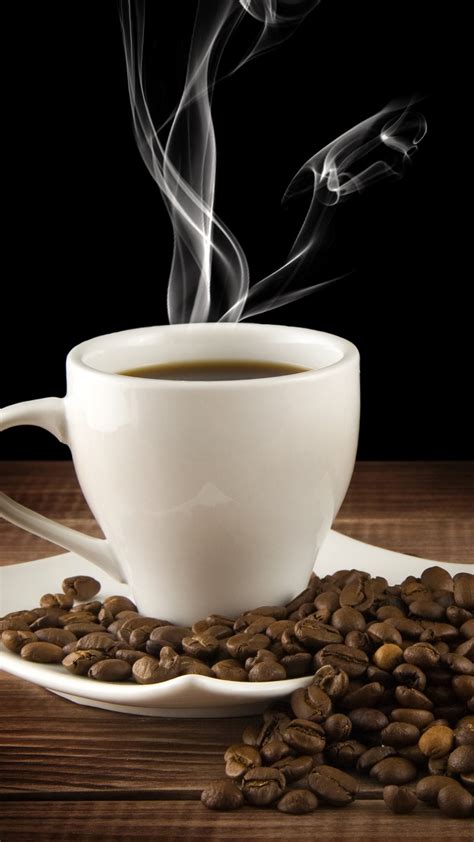 壁紙 白いカップ、ドリンク、ホットコーヒー、ソーサー、蒸気、コーヒー豆 3840x2160 Uhd 4k 無料のデスクトップの背景 画像
