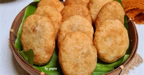 Hancurkan pisang, masukan kelapa parut, tepung, garam, vanili dan gula. 106.451 resep olahan kelapa enak dan sederhana ala rumahan ...