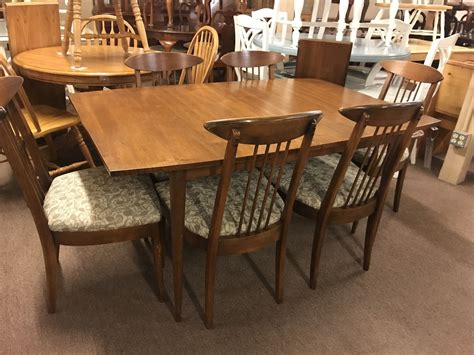Broyhill Table W 6 Chairs Delmarva Furniture Consignment